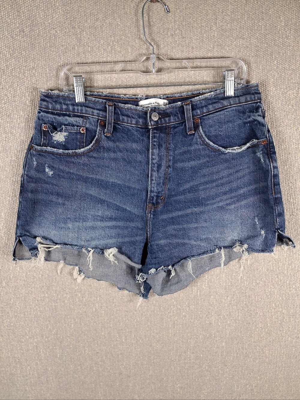 Abercrombie & Fitch High Rise Mom Shorts Womens 32/14 Blue Distressed Denim